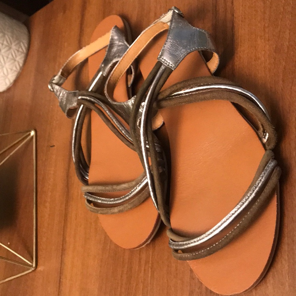 Deena & Ozzy Silver and green Sandals
